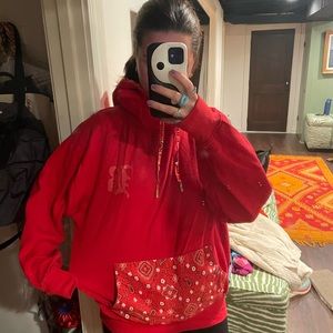 Bandana / Red Sox sweatshirt